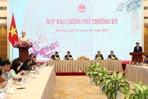 Buổi họp báo Chính phủ thường kỳ tháng 12. Ảnh: VIẾT CHUNG