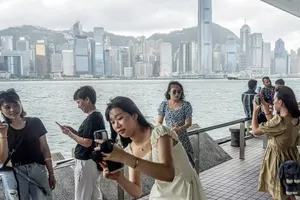 Người trẻ Trung Quốc đang tham gia những chuyến du lịch cực ngắn. Ảnh: Getty Images