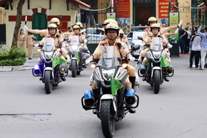 Hà Nội: Phát hiện người vi phạm giao thông gửi zalo cho công an để xử lý