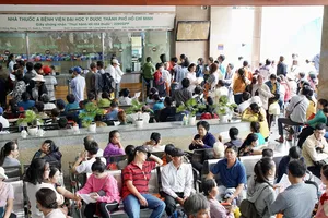 Khảo sát sự hài lòng của người bệnh: Có thực tâm, thực chất?