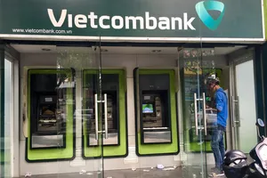 Buồng ATM thành nơi xả rác