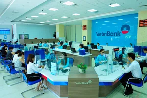 Khách hàng có nhiều cơ hội nhận quà và trúng thưởng khi tham gia chương trình