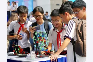 Hội thi Khéo tay kỹ thuật THCS lần VII năm học 2019-2020