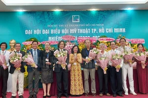 Ra mắt Ban Chấp hành Hội Mỹ thuật TPHCM nhiệm kỳ 2020 – 2025. Ảnh: www.hcmcpv.org.vn