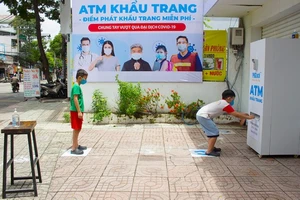 Sẻ chia mùa dịch với "ATM" khẩu trang