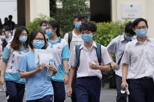 Nhiều trường công bố điểm chuẩn xét học bạ, kết quả xét tuyển thẳng