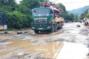  Trạm bê tông “hành” dân