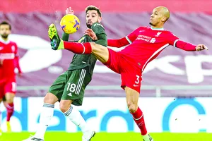  Gió đổi chiều ở trận derby nước Anh