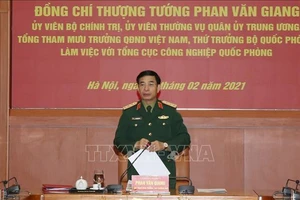 Thượng tướng Phan Văn Giang chủ trì buổi làm việc. Ảnh: TTXVN 