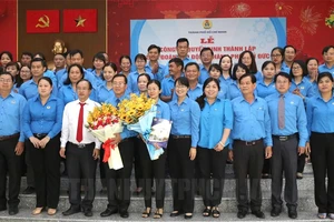 Ban Chấp hành Liên đoàn Lao động TP Thủ Đức ra mắt tại lễ công bố. Ảnh: hcmcpv.org.vn