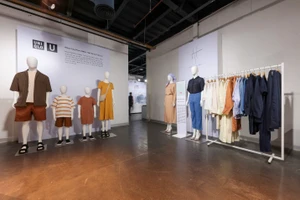 UNIQLO giới thiệu bộ sưu tập xuân hè 2021