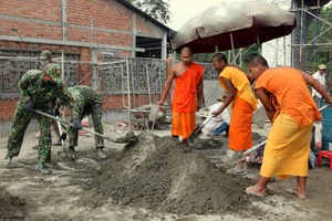 Chăm lo tết Chôl Chnăm Thmây cho đồng bào Khmer Nam bộ