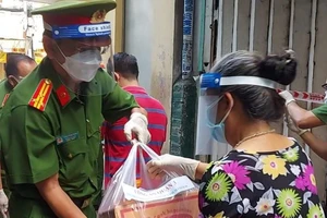 Công an quận 3 đẩy mạnh công tác xây dựng phong trào toàn dân bảo vệ an ninh Tổ quốc