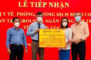 T&T Group và SHB tặng thiết bị, vật tư y tế trị giá 42 tỷ đồng giúp 8 tỉnh chống dịch