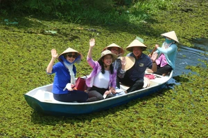 Bổ sung nguồn nhân lực cho ngành du lịch