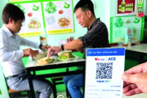 QR ra vỉa hè