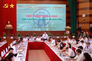 Hà Nội cần được phân quyền hơn nữa, lập thành phố trong thành phố