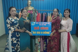 “Áo dài 0 đồng” thắm đượm tình thân