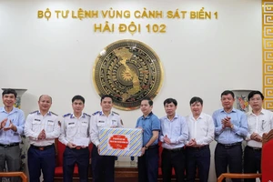 “Hành trình vì biển đảo quê hương” năm 2024