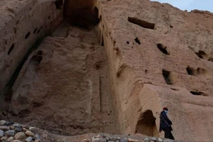 Một binh sĩ Taluban tại Bamyan. Ảnh: REUTERS