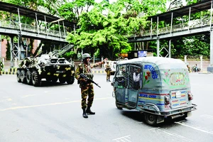 Bangladesh gia hạn lệnh giới nghiêm