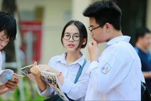 Chính phủ yêu cầu xem xét quy định thời gian công bố phương án thi vào lớp 10 sớm