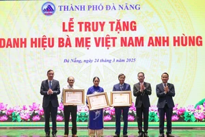 Đà Nẵng truy tặng danh hiệu Bà mẹ Việt Nam anh hùng và tôn vinh điển hình tiên tiến