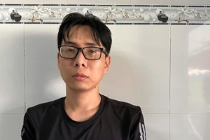 Huỳnh Trường Anh tại cơ quan điều tra. Ảnh: CACC