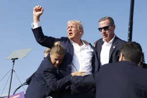 Thượng viện Mỹ yêu cầu gia tăng hình phạt trong vụ ám sát hụt ông Donald Trump