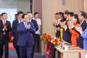 Thủ tướng Phạm Minh Chính tới dự Đại hội Đảng bộ Tập đoàn Điện lực Việt Nam (EVN) lần thứ IV, nhiệm kỳ 2025-2030. Ảnh: VIẾT CHUNG