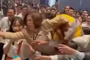 Xác minh, làm rõ vụ clip giành giật phiếu mua căn hộ