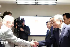 Tổng Bí thư Tô Lâm tiếp Tổng Bí thư Đảng Cộng sản Anh Robert Griffiths