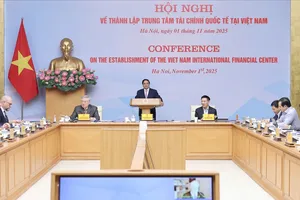 Thủ tướng Phạm Minh Chính chủ trì hội nghị về thành lập Trung tâm tài chính quốc tế tại Việt Nam, ngày 1-11. Ảnh: VIẾT CHUNG
