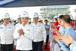 Bí thư Thành ủy TPHCM Trần Lưu Quang làm việc với Tập đoàn Công nghiệp – Năng lượng quốc gia Việt Nam