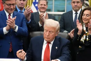 Tổng thống Mỹ ký luật chi tiêu, chấm dứt đợt đóng cửa chính phủ dài nhất lịch sử