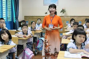 Khi thầy, cô cũng là… ba, mẹ