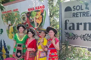 Nông trang xanh mát giữa lòng đô thị TPHCM