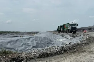 Một góc khu xử lý rác Đa Phước, xã Hưng Long, TPHCM 