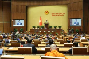Phiên họp Quốc hội, sáng 1-12. Ảnh: QUANG PHÚC
