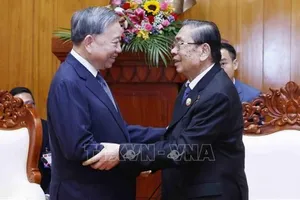 Tổng Bí thư Tô Lâm thăm các nguyên lãnh đạo Lào