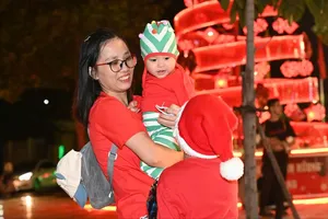 Rộn ràng không khí Giáng sinh tại TPHCM