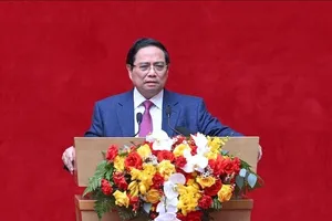 Bảo đảm kết hợp chặt chẽ giữa phát triển kinh tế - xã hội với quốc phòng - an ninh