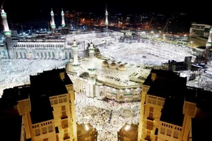 Đại thánh đường Al-Masjid Al-Haram ở thánh địa Mecca, Saudi Arabia. Ảnh: REUTERS