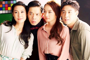 Đạo diễn Charlie Nguyễn từng có ý định làm phim remake Cú té trời tính nhưng đành hủy bỏ vì kịch bản không ưng ý