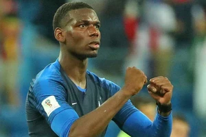 Paul Pogba dành chiến thắng cho các cầu thủ nhí Thái Lan