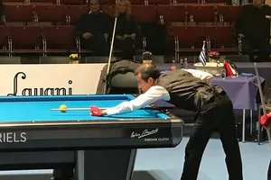 Cơ thủ Trần Quyết Chiến