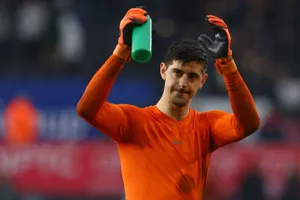 Fan The Blues trút cơn giận dữ, Courtois phải xóa bức thư từ biệt Chelsea 