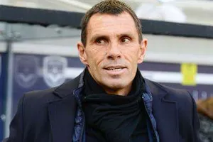 Gustavo Poyet dọa từ chức HLV trưởng Bordeaux