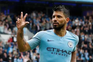 Sergio Aguero ghi hattrick thứ 9 ở Premier League.