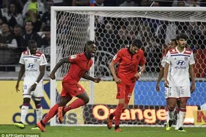 Lần đầu cho Patrick Vieira